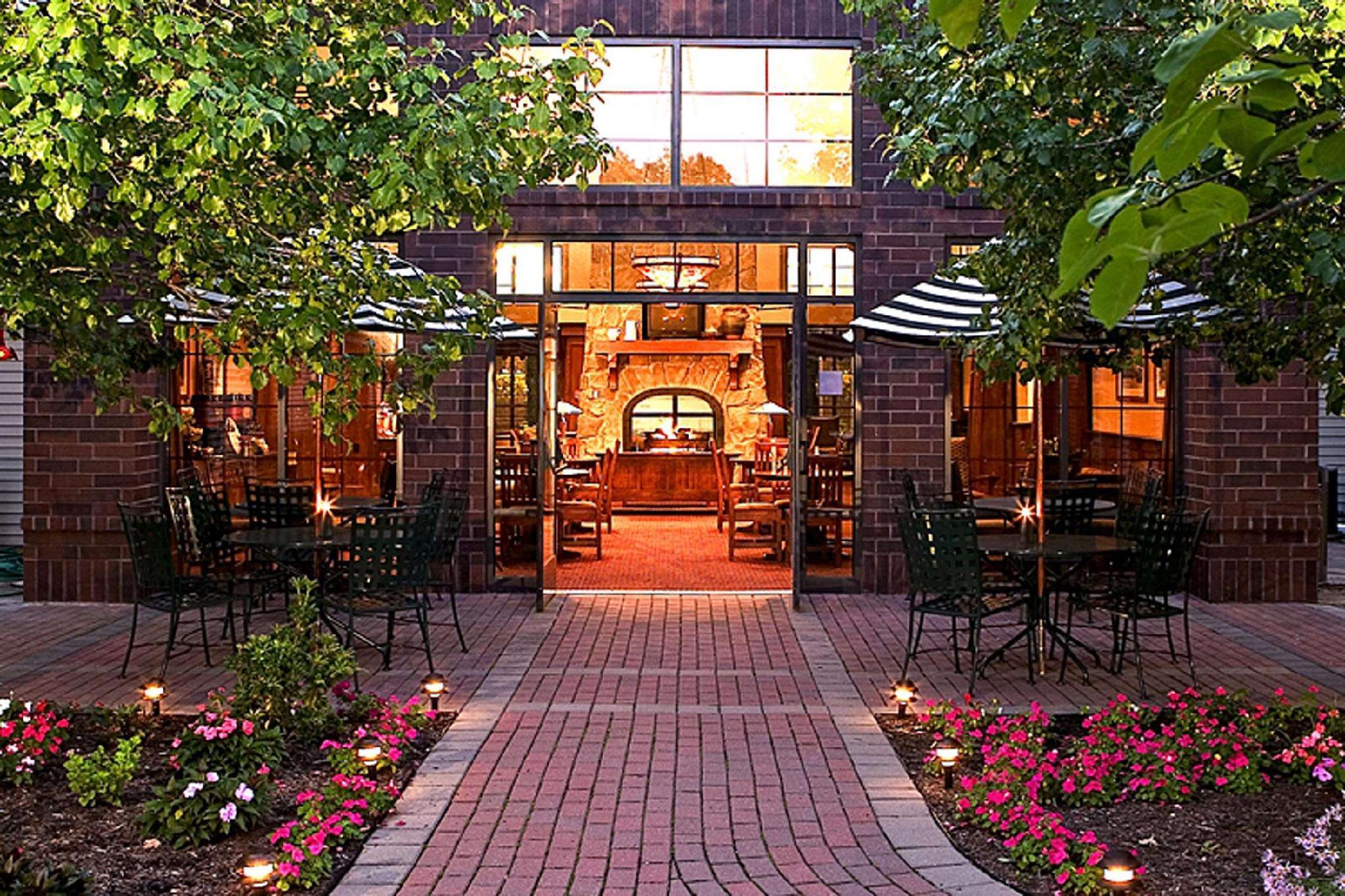 Hampton Inn & Suites Rochester/ויקטור מסעדה תמונה